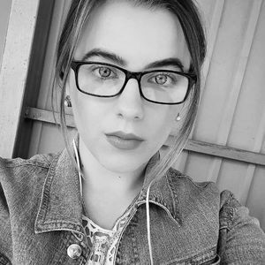 Meet your Posher, Lana